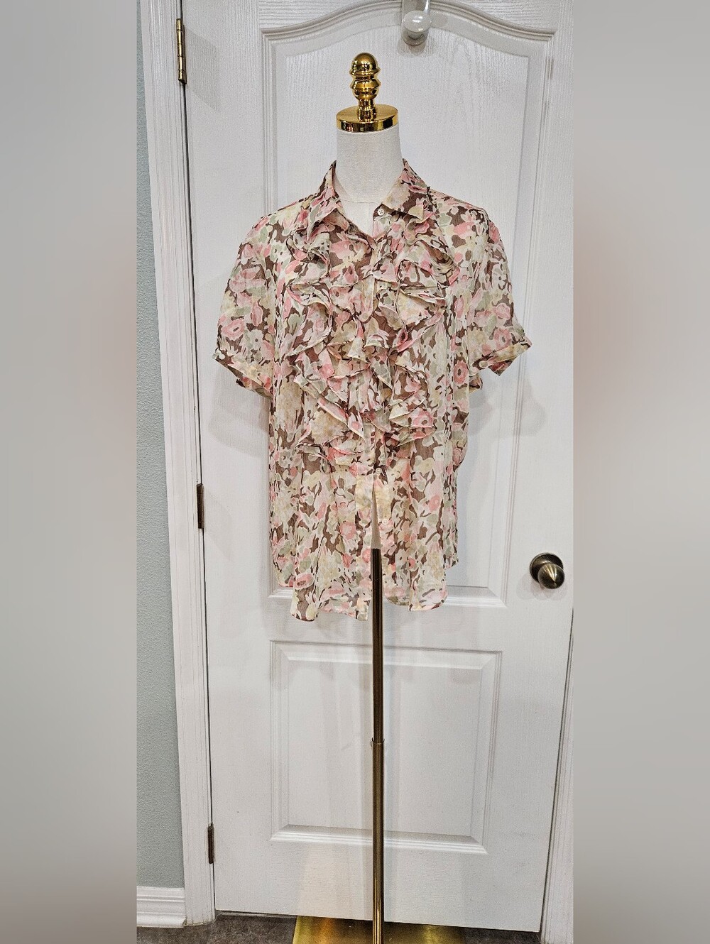 Floral Ruffle Short-Sleeve Blouse - Pink & Cream